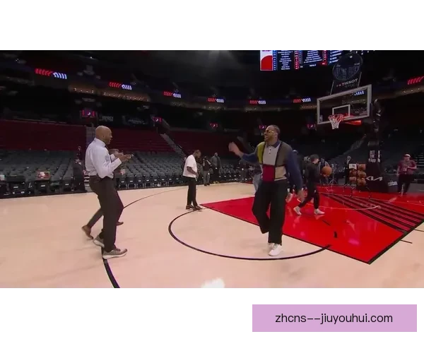 安东尼场上花哨动作遭英超名宿批评缺乏尊重引热议